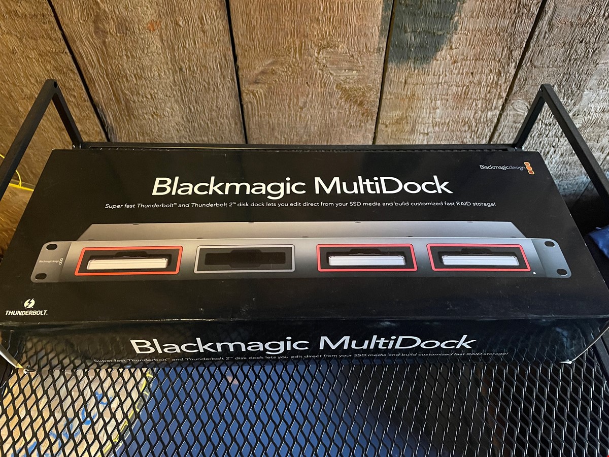 Blackmagic Multidock