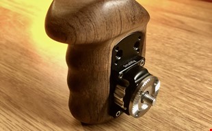 SmallRig 1941 Right Side Wooden Grip with ARRI Rosette