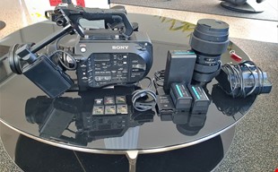 Sony FS7 kamera med objektiv, minneskort m.m.