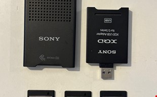Sony XQD 128 gb 3 st minneskort ink 2 kortläsare